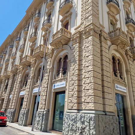 Tamborino Balcony Apartment - Salento Apartments Collection Лече Екстериор снимка